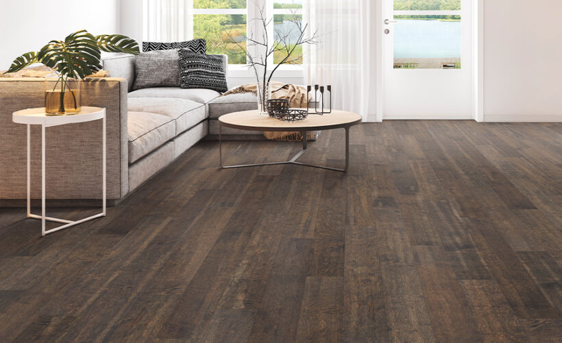 Featured image for the article: Choosing Hardwood Flooring in Richmond, VA: What to Know Before You Buy