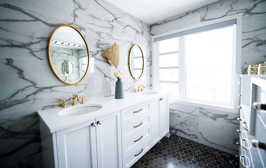 Featured image for the article: Transform Your Space: Expert Bathroom Remodeling Tips from Flooring RVA